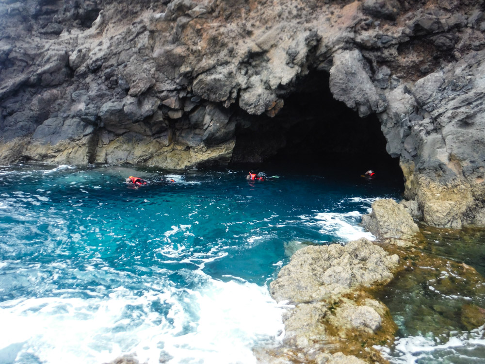 coasteering Madeira snorkling caves
